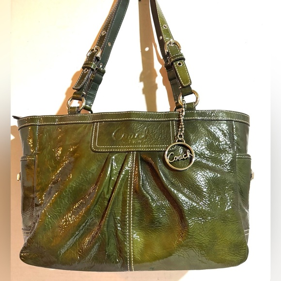 Coach green patent leather satchel handbag - Picture 1 of 10
